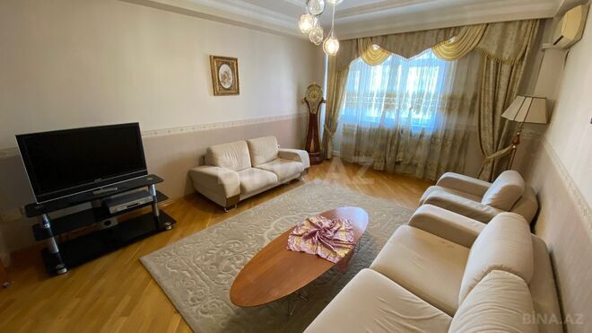 Сдаётся 3-комн. новостройка 140 м², м. Низами, photo 3 from 21