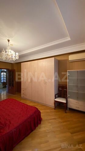 Сдаётся 3-комн. новостройка 140 м², м. Низами, photo 8 from 21