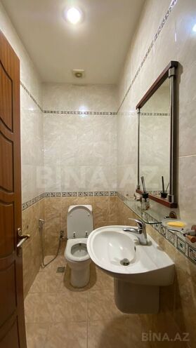 Сдаётся 3-комн. новостройка 140 м², м. Низами, photo 18 from 21