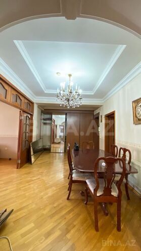 Сдаётся 3-комн. новостройка 140 м², м. Низами, photo 20 from 21