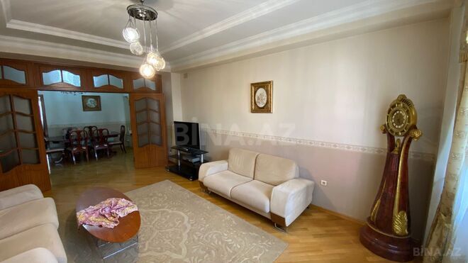 Сдаётся 3-комн. новостройка 140 м², м. Низами, photo 6 from 21