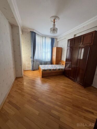 Сдаётся 3-комн. новостройка 120 м², м. Ази Асланов, photo 4 from 9