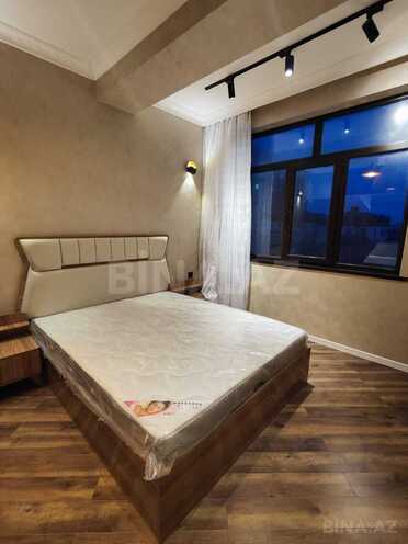 Сдаётся 3-комн. новостройка 70 м², м. Нефтчиляр, photo 1 from 23