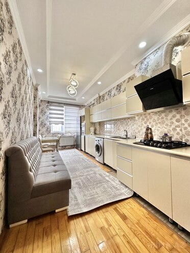 Продаётся 2-комн. новостройка 75 м², м. Иншаатчылар, photo 1 from 19