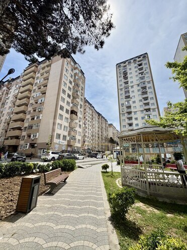 Продаётся 4-комн. новостройка 110 м², Абшеронcкий  р., photo 1 from 18