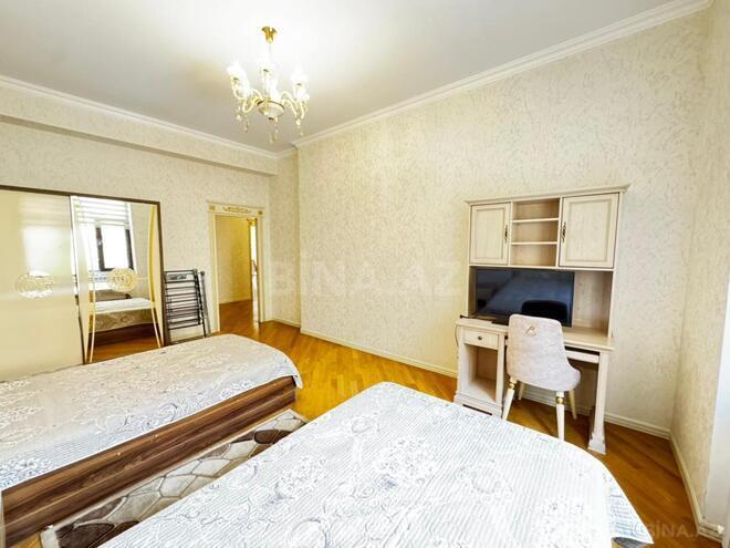 Сдаётся 3-комн. новостройка 145 м², Хатаинский р., photo 11 from 23