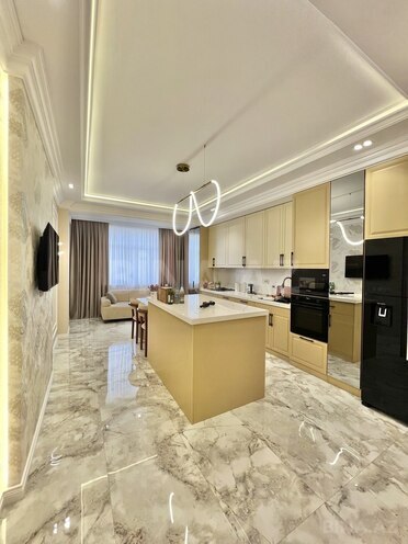 Продаётся 3-комн. новостройка 183 м², пос. 8-й мкр, photo 6 from 17