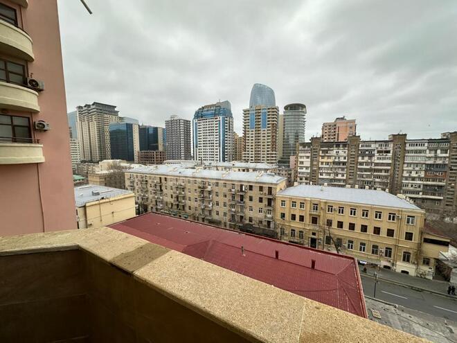 İcarəyə verilir 4 otaqlı yeni tikili 200 m², 28 May m., photo 31 from 32