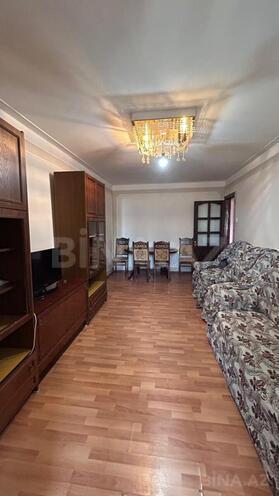 Сдаётся 2-комн. вторичка 50 м², м. Нефтчиляр, photo 3 from 9