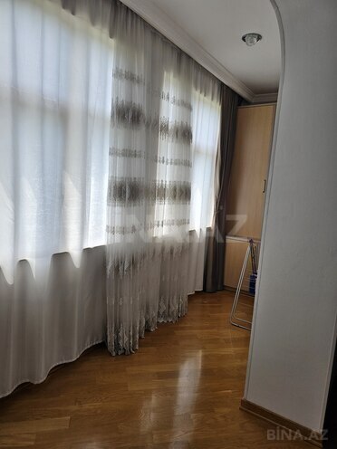 Продаётся 3-комн. вторичка 75 м², м. Кара Караев, photo 4 from 20