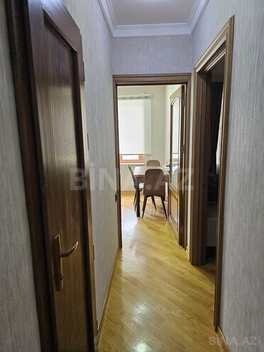 Продаётся 3-комн. вторичка 75 м², м. Кара Караев, photo 12 from 20