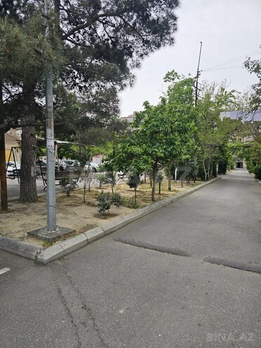 Продаётся 3-комн. вторичка 75 м², м. Кара Караев, photo 1 from 20