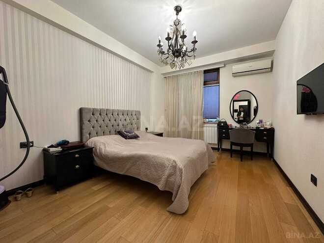 Продаётся 3-комн. новостройка 147 м², м. Низами, photo 3 from 12