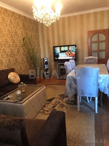 Продаётся 3-комн. вторичка 65 м², м. Мемар Аджеми, photo 1 from 7