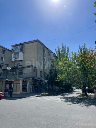 Satılır 2 otaqlı köhnə tikili 65 m², Elmlər Akademiyası m., photo 1 from 16