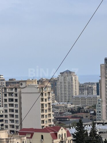 Продаётся 4-комн. новостройка 220 м², м. Низами, photo 21 from 32