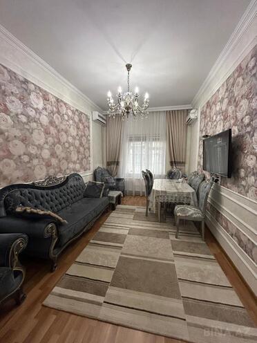 Satılır 3 otaqlı köhnə tikili 75 m², Nərimanov r., photo 1 from 8