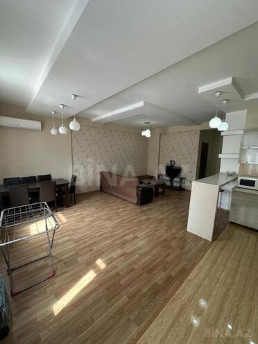 Сдаётся 2-комн. новостройка 75 м², м. Низами, photo 3 from 12
