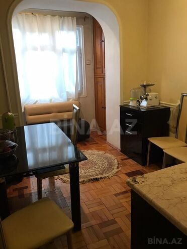 Satılır 4 otaqlı köhnə tikili 160 m², Azadlıq Prospekti m., photo 8 from 13