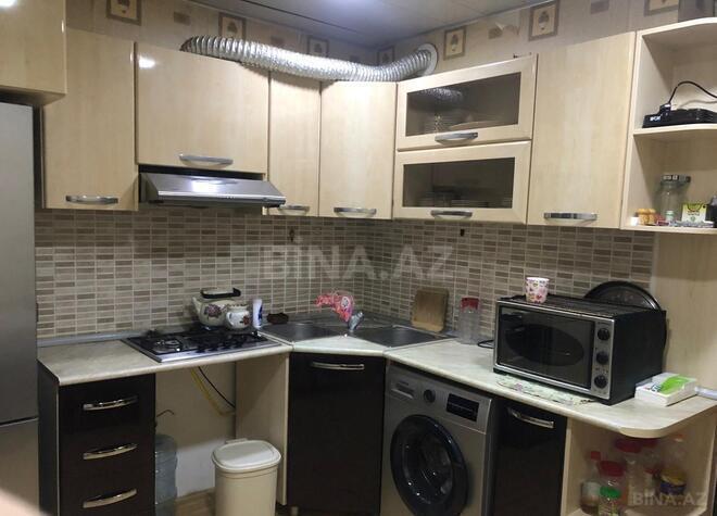 Продаётся 3-комн. вторичка 80 м², м. Ази Асланов, photo 8 from 12