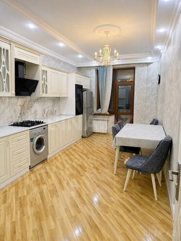 Сдаётся 3-комн. новостройка 109 м², м. 20 января, photo 6 from 12