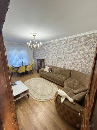 Продаётся 2-комн. вторичка 57 м², пос. Ени Гюнешли, photo 1 from 18