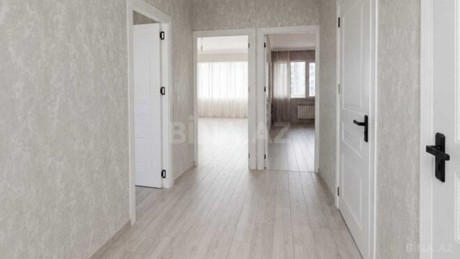 Продаётся 3-комн. вторичка 70 м², м. Иншаатчылар, photo 9 from 13