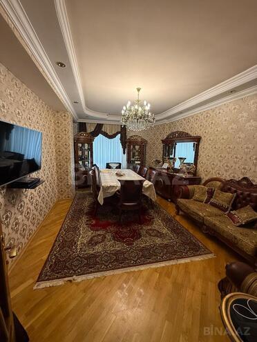 Продаётся 3-комн. новостройка 127 м², м. Иншаатчылар, photo 1 from 14