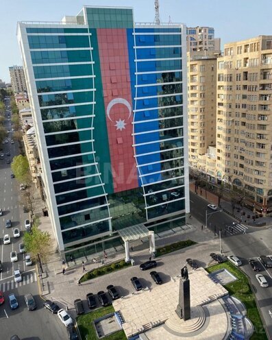 Satılır 3 otaqlı köhnə tikili 85.5 m², Nizami m., photo 3 from 9