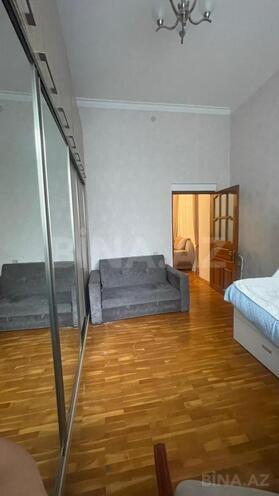Продаётся 3-комн. вторичка 90 м², м. Ичеришехер, photo 6 from 11