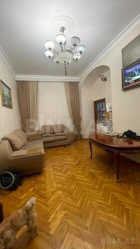 Продаётся 3-комн. вторичка 90 м², м. Ичеришехер, photo 3 from 11