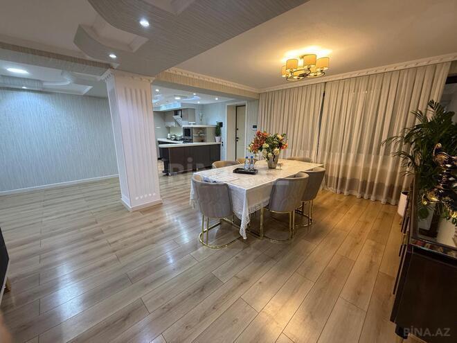 Satılır 8 otaqlı həyət evi/bağ evi 600 m², Xalqlar Dostluğu m., photo 26 from 32