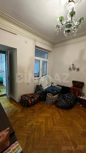 Satılır 4 otaqlı köhnə tikili 125 m², Nəsimi r., photo 17 from 29