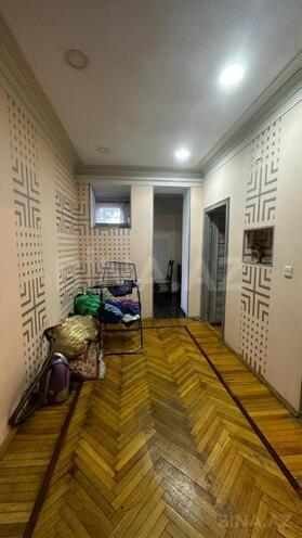Satılır 4 otaqlı köhnə tikili 125 m², Nəsimi r., photo 24 from 29