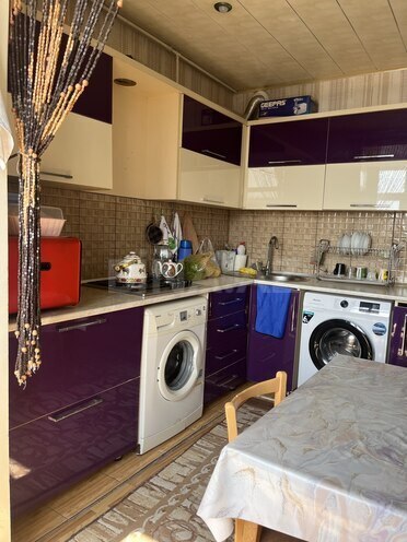 Продаётся 3-комн. вторичка 75 м², м. Ази Асланов, photo 12 from 21