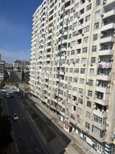 Продаётся 3-комн. вторичка 75 м², м. Ази Асланов, photo 18 from 21