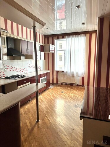 Сдаётся 3-комн. новостройка 135 м², м. Нефтчиляр, photo 7 from 12