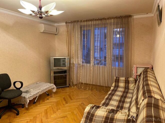 Satılır 1 otaqlı köhnə tikili 35 m², Elmlər Akademiyası m., photo 3 from 11