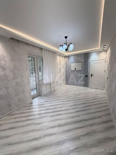 Продаётся 3-комн. вторичка 65 м², м. Ази Асланов, photo 4 from 15