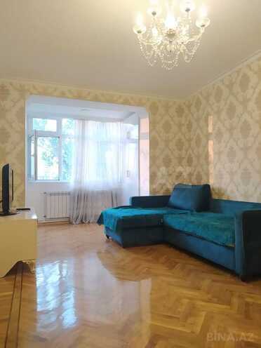 İcarəyə verilir 2 otaqlı köhnə tikili 65 m², Qara Qarayev m., photo 3 from 10