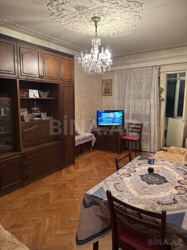 Satılır 3 otaqlı köhnə tikili 80 m², 8-ci mikrorayon q., photo 1 from 19