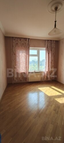 Продаётся 3-комн. вторичка 80 м², Хатаинский р., photo 11 from 23