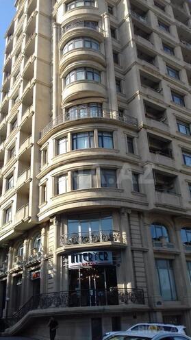 İcarəyə verilir 3 otaqlı yeni tikili 123 m², Nizami m., photo 1 from 18