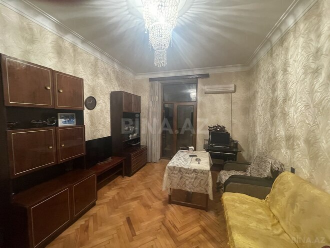 Продаётся 3-комн. вторичка 80 м², м. Элмляр Академиясы, photo 3 from 13