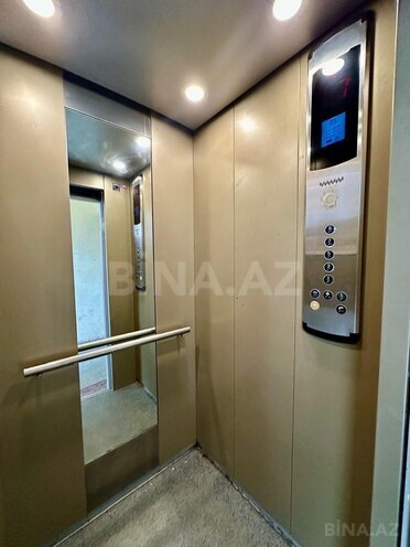 Satılır 5 otaqlı köhnə tikili 140 m², Qara Qarayev m., photo 25 from 26