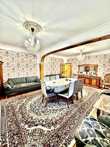 Satılır 5 otaqlı köhnə tikili 140 m², Qara Qarayev m., photo 5 from 26