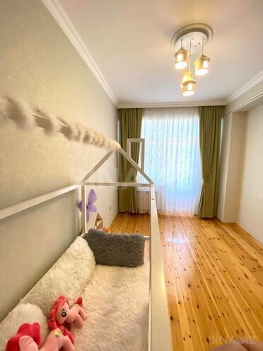 Сдаётся 3-комн. новостройка 110 м², м. Кара Караев, photo 17 from 19