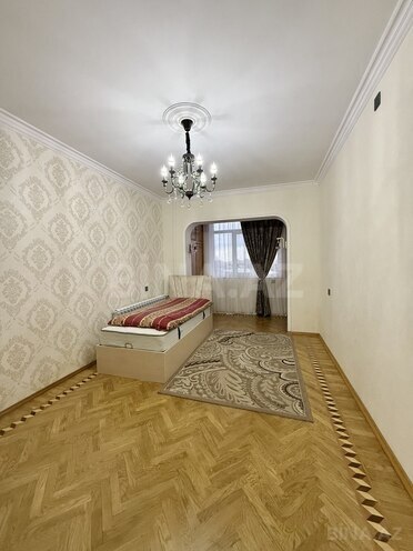 Продаётся 3-комн. вторичка 100 м², м. 8 ноября, photo 11 from 23