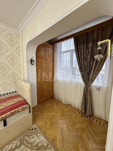 Продаётся 3-комн. вторичка 100 м², м. 8 ноября, photo 12 from 23