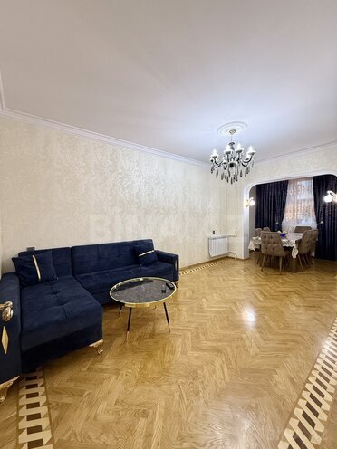 Продаётся 3-комн. вторичка 100 м², м. 8 ноября, photo 1 from 23